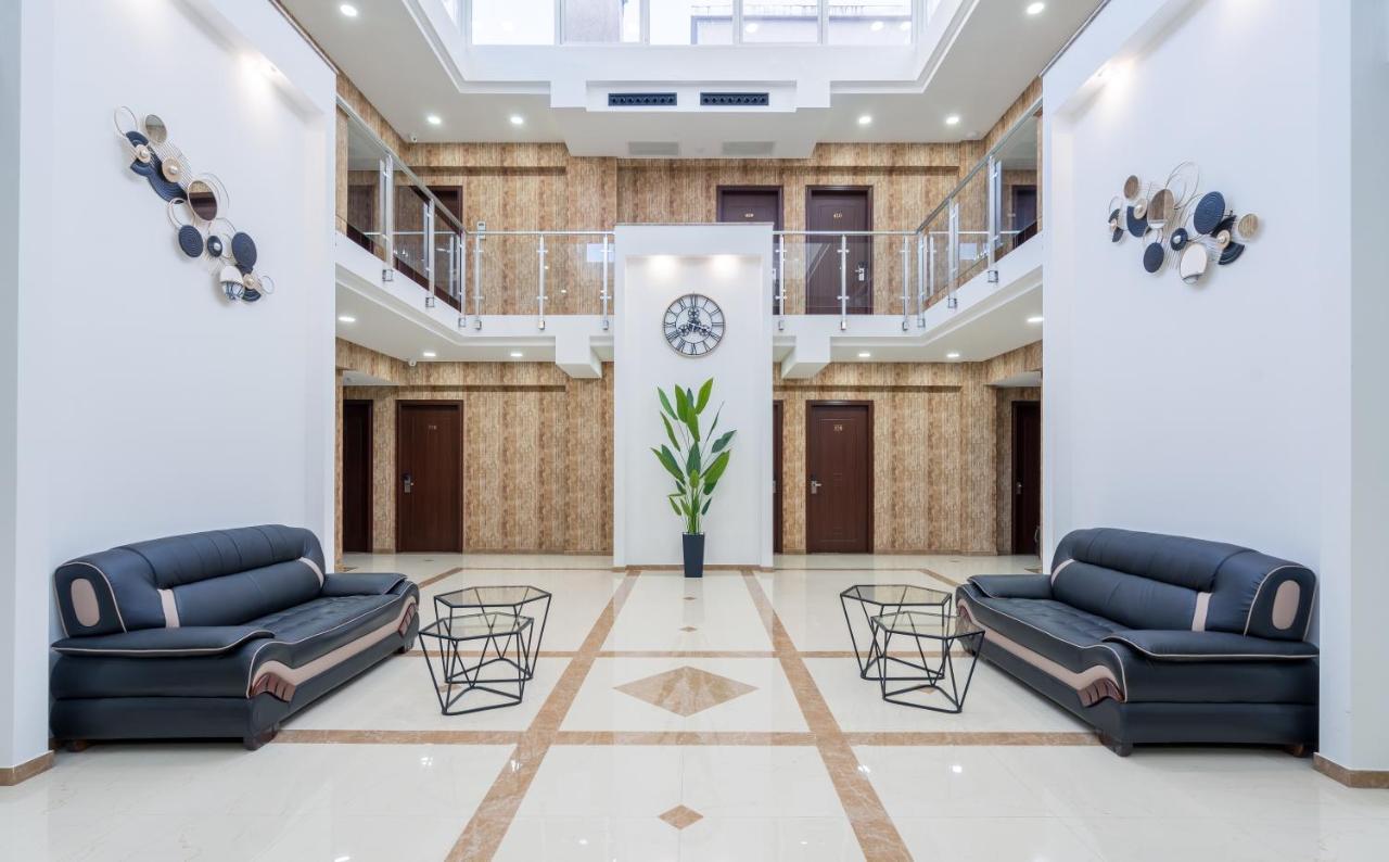 Aura Hotel Тбилиси Экстерьер фото