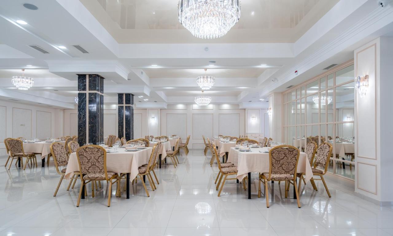 Aura Hotel Тбилиси Экстерьер фото