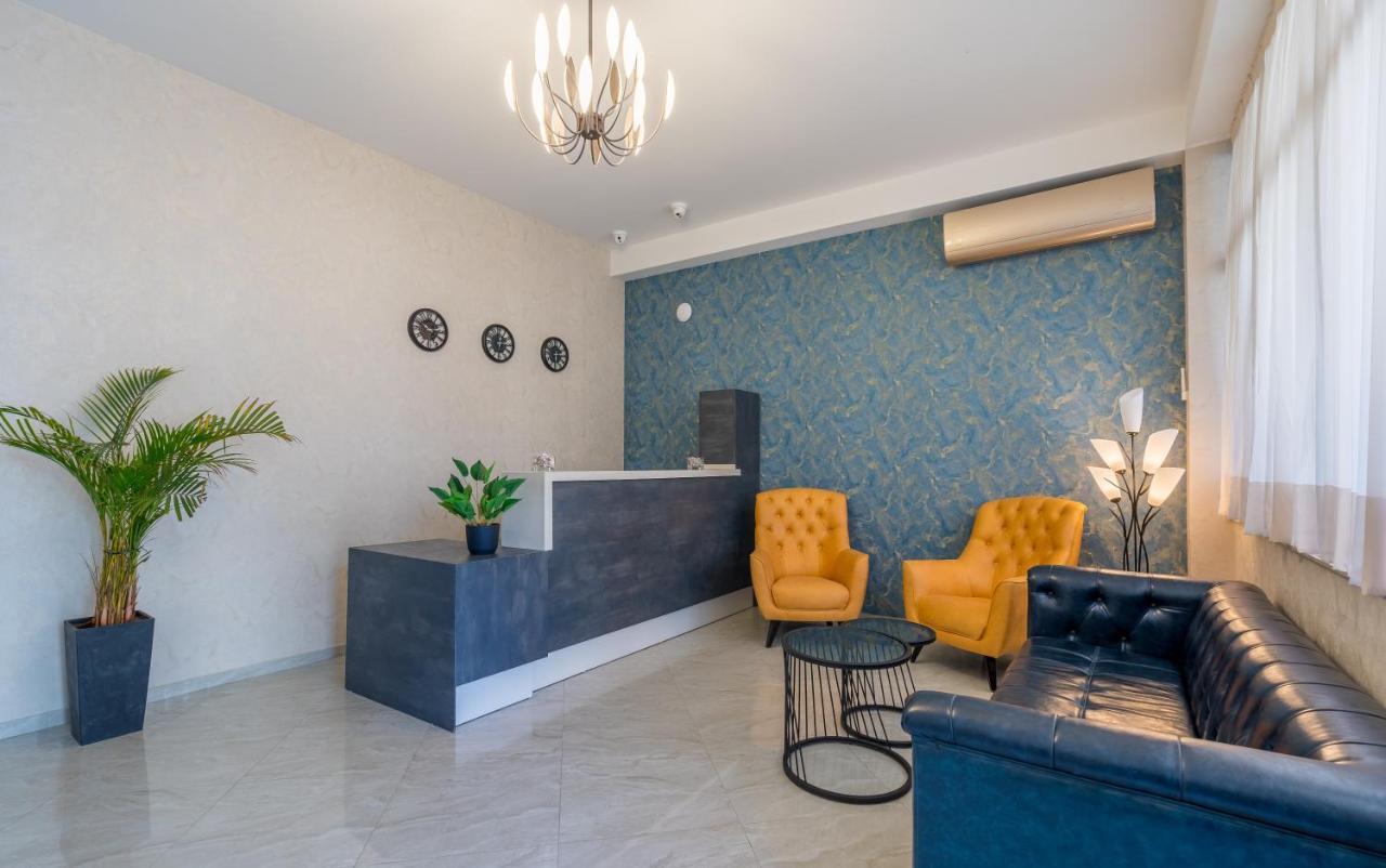 Aura Hotel Тбилиси Экстерьер фото