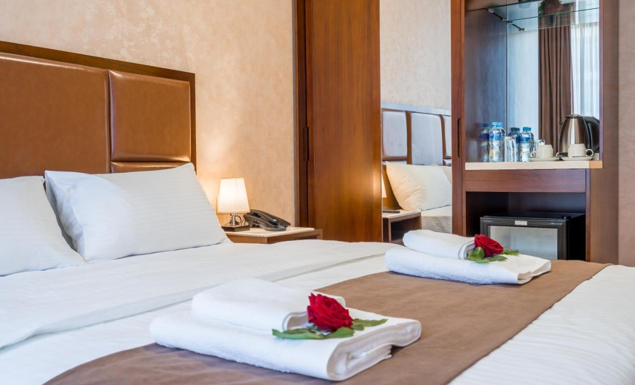 Aura Hotel Тбилиси Экстерьер фото