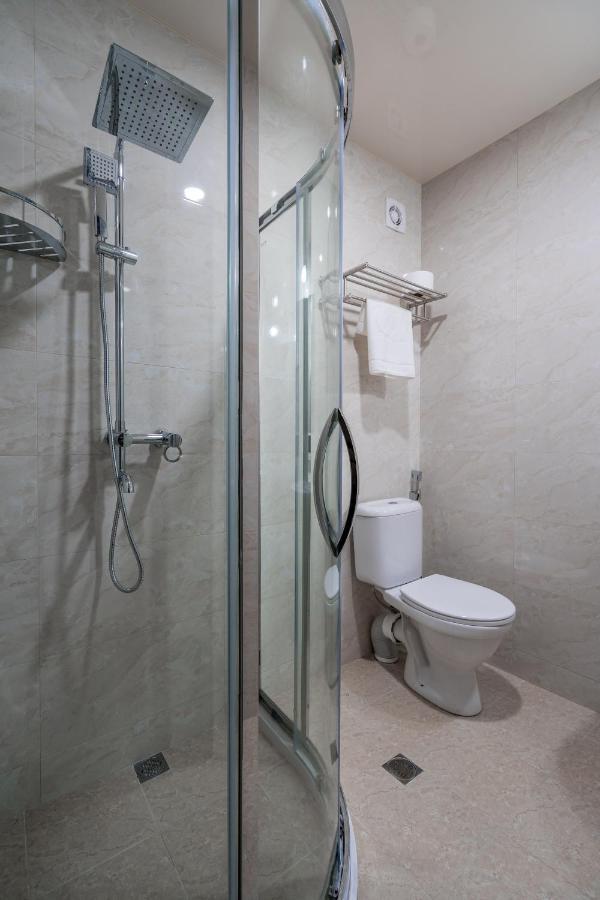 Aura Hotel Тбилиси Экстерьер фото