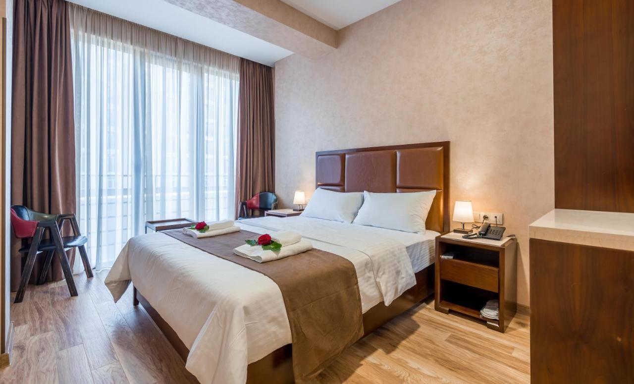 Aura Hotel Тбилиси Экстерьер фото