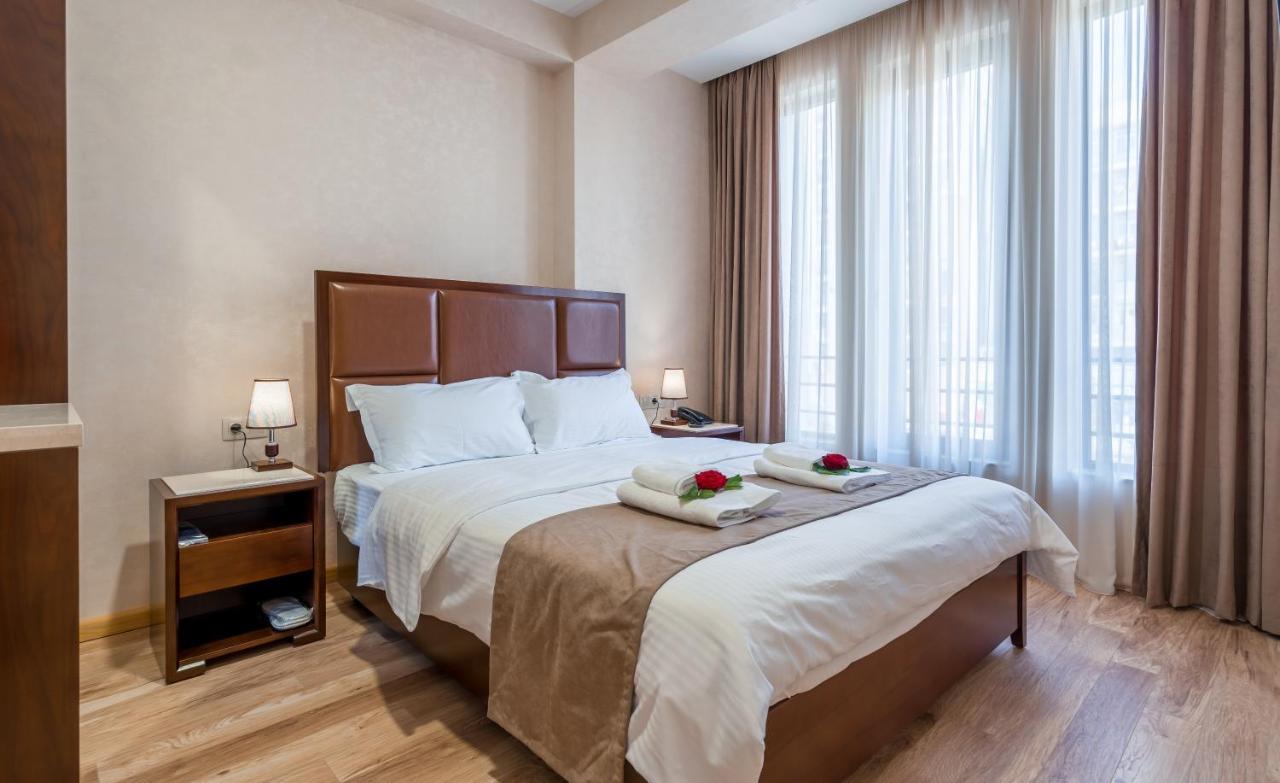 Aura Hotel Тбилиси Экстерьер фото